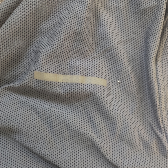 Nike zonal cooling tee/  activewear - Picture 2 of 6